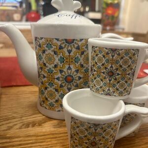 Italian espresso pot and cups